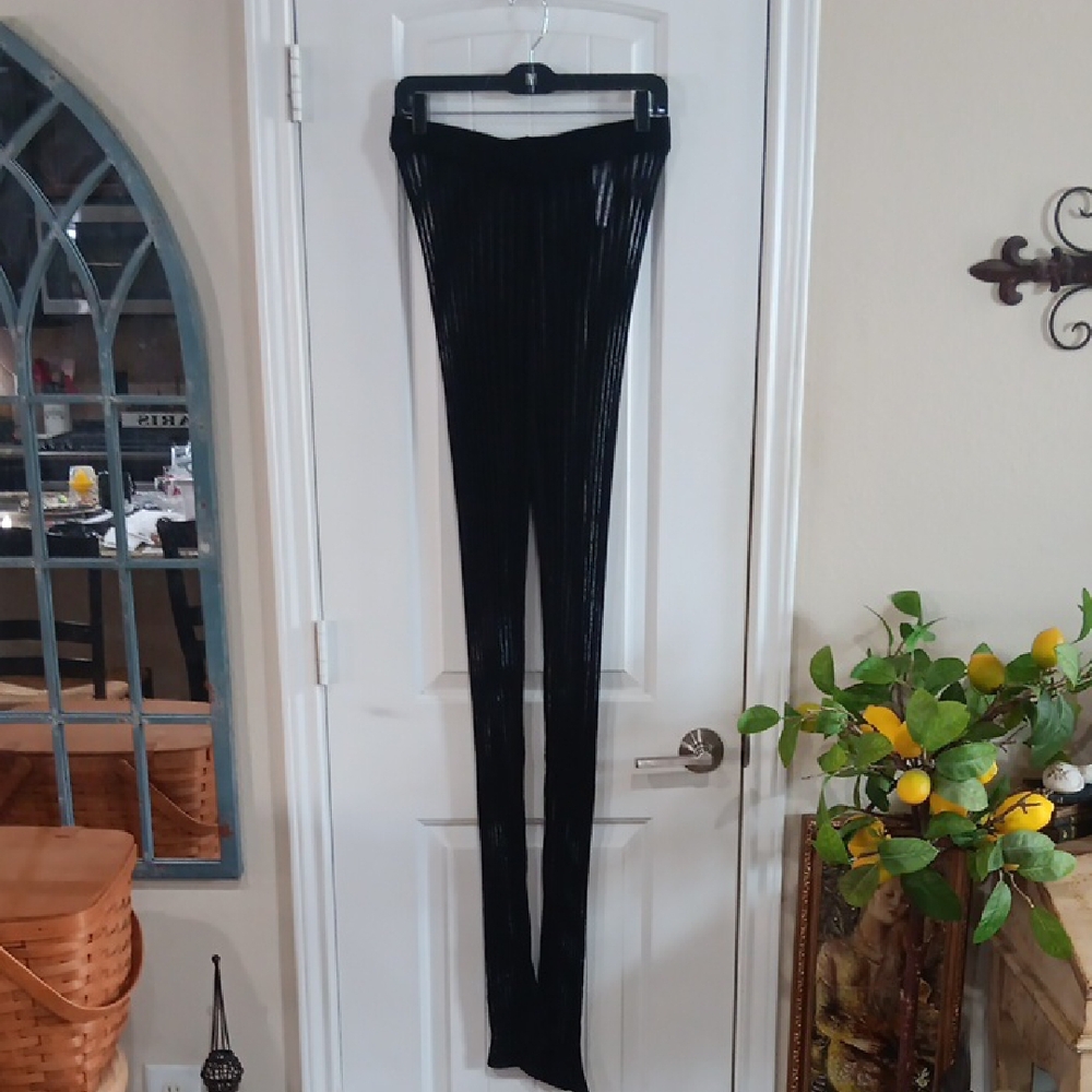 KAIIA Black Leggings Lacy Flirty Office Siren Viscose Blend